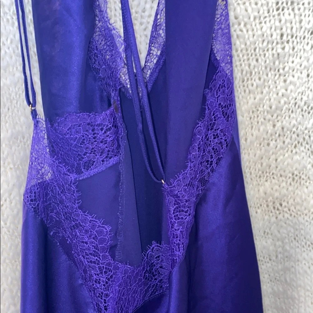 Victoria’s Secret Elegant Purple Lace Trim Chemise size L EUC - Picture 3 of 3